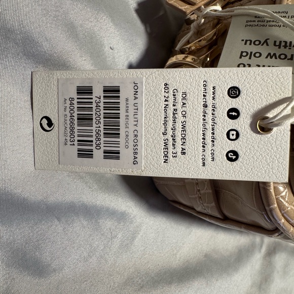 Jon’s Utility Crossbag by Ideal of Sweden - Picture 9 of 16